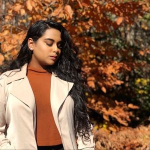 Meet your Posher, Delcia